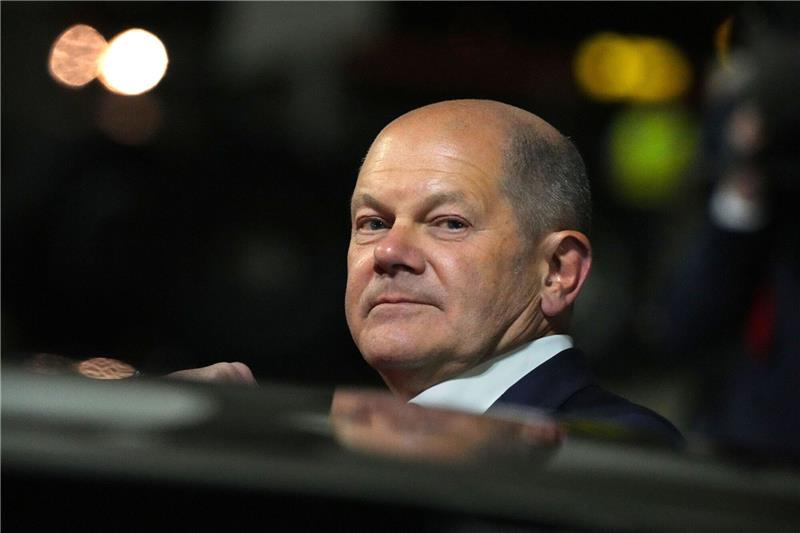 Drohungen der Türkei: Scholz nimmt Griechenland in Schutz Bundeskanzler Olaf Scholz kommt auf dem Internationalen Flughafen von Athen an.