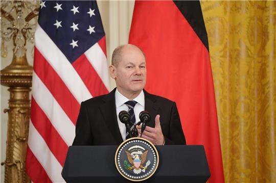 Bundeskanzler Olaf Scholz während einer Pressekonferenz in Washington im Rahmen seines Antrittsbesuchs im Februar 2022.
