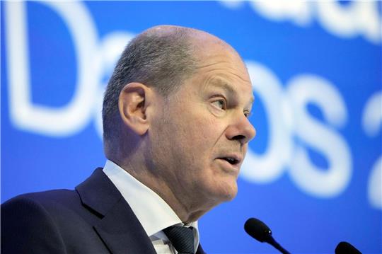 Bundeskanzler Olaf Scholz wird in der Frage nach Kampfpanzer-Lieferungen stärker unter Druck gesetzt.