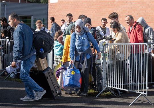 Bundesländer und Kommunen fordern vom Bund mehr Geld für die Versorgung von Flüchtlingen.