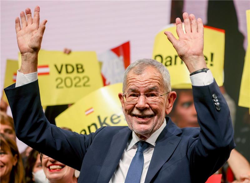 Van der Bellen bleibt Bundespräsident Österreichs Bundespräsident Alexander Van der Bellen bleibt im Amt.