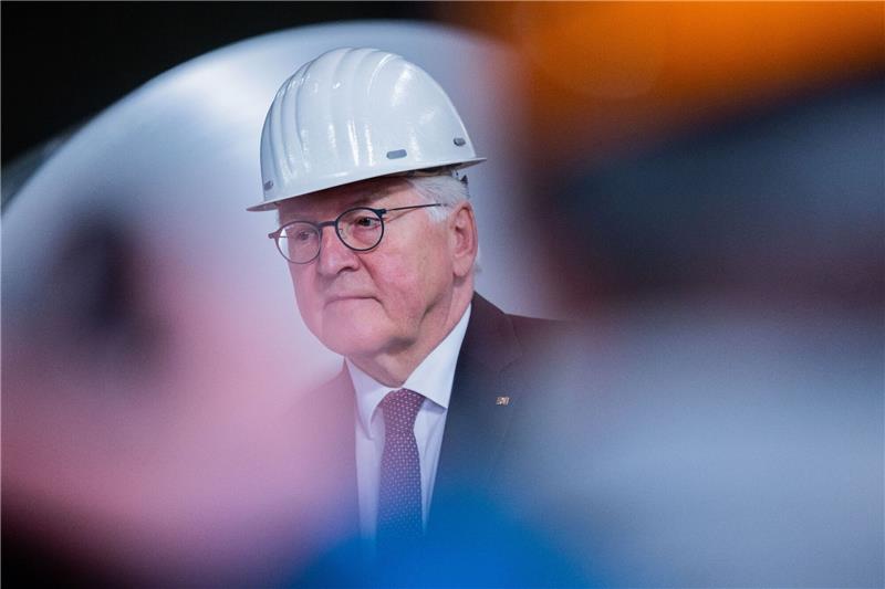 Bundespräsident Frank-Walter Steinmeier ist mit 150 Diplomatinnen und Diplomaten in NRW unterwegs.