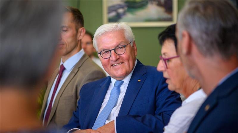 Warum der Bundespräsident nach Nordhorn kommt Bundespräsident Frank-Walter Steinmeier will bei seiner „Ortszeit“ mit den Menschen ins Gespräch kommen, wie hier in Stendal (Sachsen-Anhalt). (Archivbild)