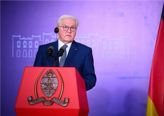 Bundespräsident Frank-Walter Steinmeier will gemeinsam das "dunkle Kapitel aufarbeiten".