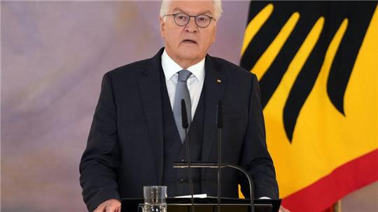 Bundespräsident Steinmeier hat die Auflösung des Bundestags bekannt gegeben.