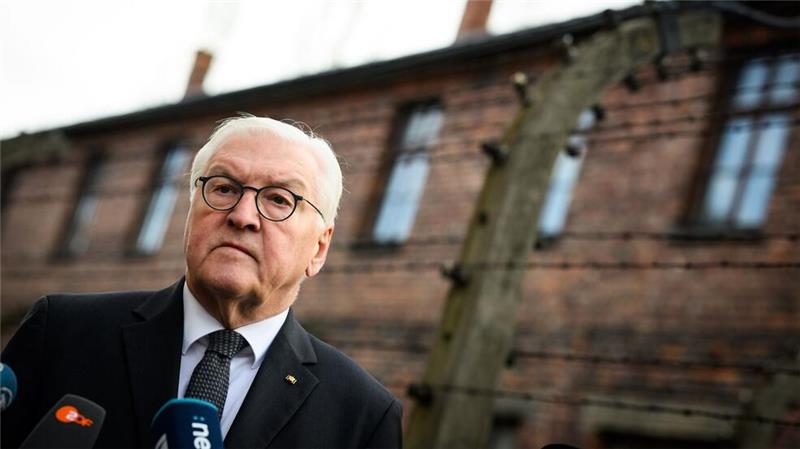 Auschwitz-Überlebender: Widersetzt euch Verschwörungsmythen Bundespräsident Steinmeier leitete die bisher hochrangigste deutsche Delegation bei einer Gedenkfeier in Auschwitz.
