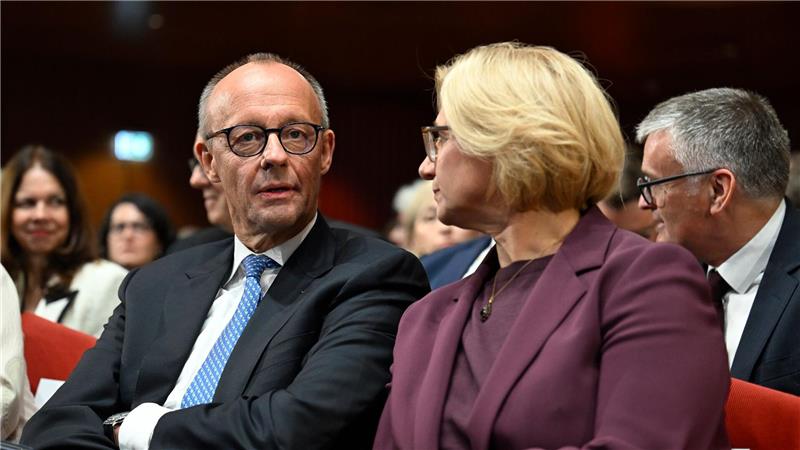 Bundesratspräsidentin Anke Rehlinger, die Ministerpräsidentin des Saarlands, richtet die Einheitsfeier aus.