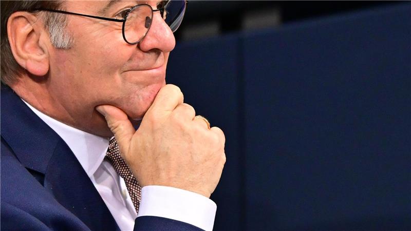 Bundestag billigt Wehrdienstgesetz