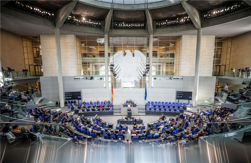Ampel-Koalition ringt um Lösungen in Haushaltskrise Bundestagsdebatte zum Haushalt 2024.