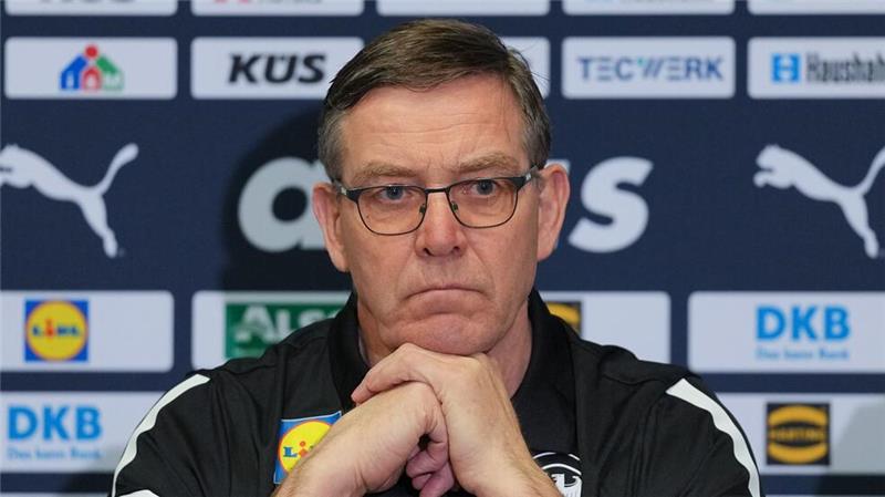 Alles oder nichts: Handballer spielen ums WM-Halbfinale Bundestrainer Alfred Gislason ist der älteste Auswahl-Coach bei der Handball-WM.