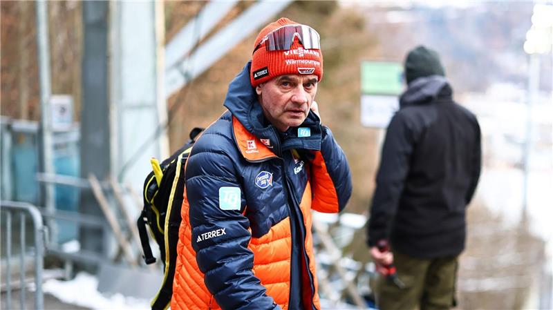 Ein Glas Bier: Domen Prevc folgt Bruder als Tournee-Champion Bundestrainer ohne Tournee-Sieg: Stefan Horngacher hört im März auf.