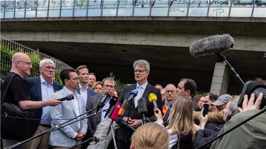 Bundesverkehrsminister Patrick Schnieder (CDU) hat versichert, dass die Bonner Nordbrücke für ihn derzeit oberste Priorität hat.