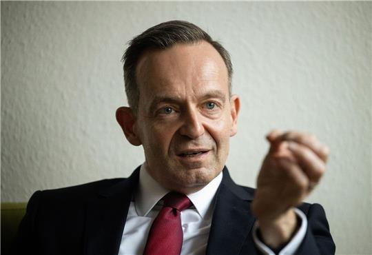 Bundesverkehrsminister Volker Wissing zeigt sich im Verbrenner-Streit optimistisch.