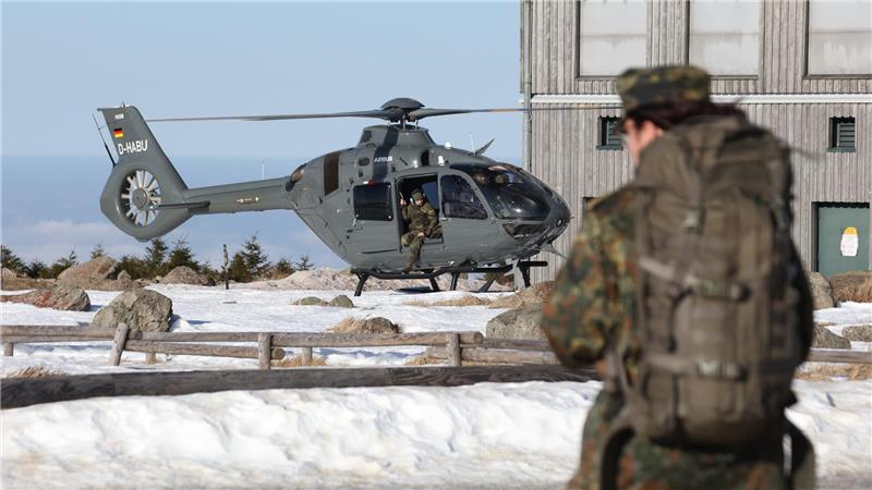 Bundeswehrsoldaten auf dem Brocken.