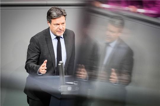 Bundeswirtschaftsminister Robert Habeck (Bündnis 90/Die Grünen) im Bundestag.