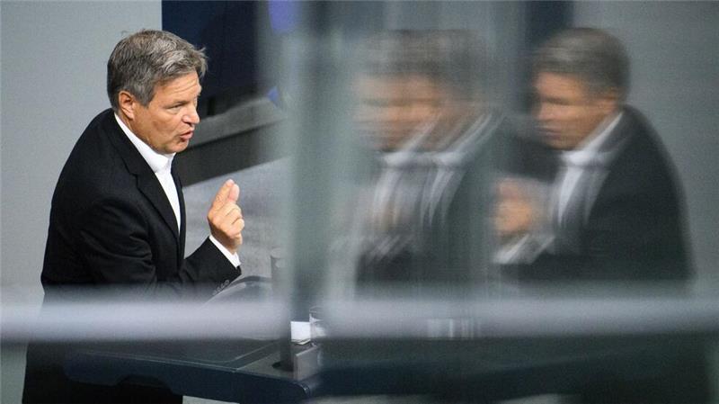Bürokratieentlastungsgesetz beschlossen: Weniger Papierkram Bundeswirtschaftsminister Robert Habeck (Grüne) räumt ein, dass deutsche Handwerker zu viel Zeit aufwenden müssen für Papierkram.