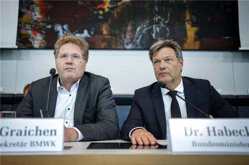 Bundeswirtschaftsminister Robert Habeck (Grüne) und sein Staatssekretär Patrick Graichen.
