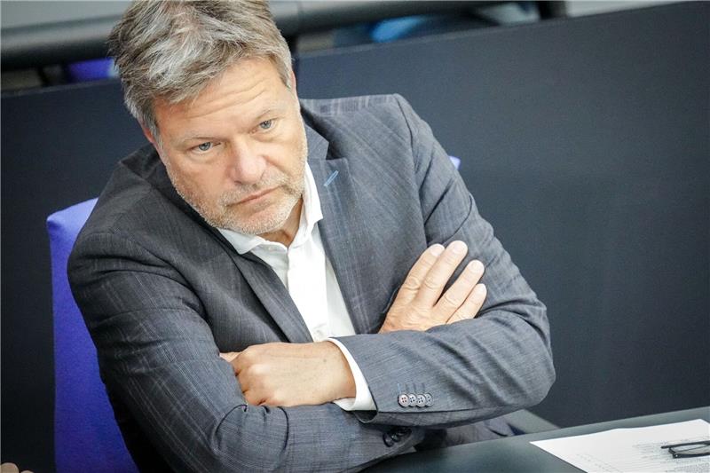 Ampel-Koalition ringt ums Heizungsgesetz Bundeswirtschaftsminister Robert Habeck hat zuletzt einen umfangreichen Fragenkatalog der FDP beantwortet.
