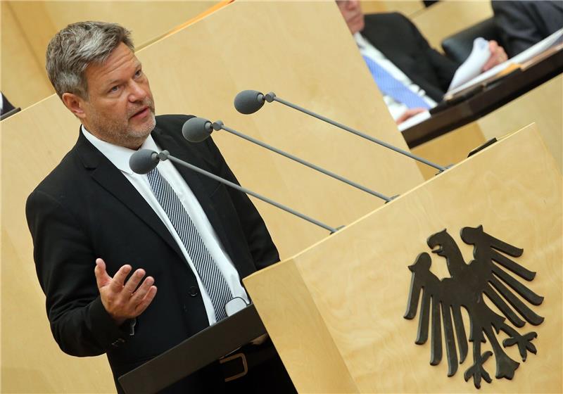 Länder kritisieren Heizungs-Pläne im Bundesrat Bundeswirtschaftsminister Robert Habeck im Bundesrat in der Debatte um die Änderung des Gebäudeenergiegesetzes.