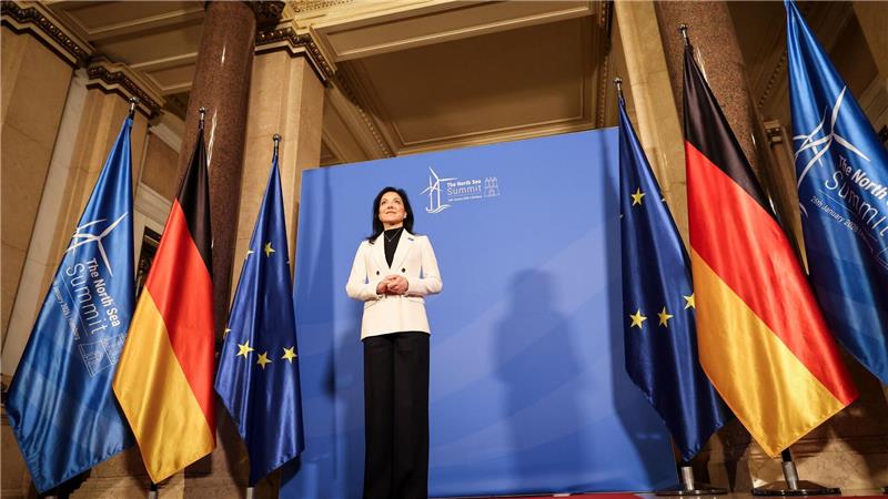 Bundeswirtschaftsministerin Katherina Reiche (CDU) empfängt Kolleginnen und Kollegen aus Nordseeanrainerstaaten im Hamburger Rathaus.