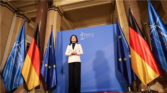 Bundeswirtschaftsministerin Katherina Reiche (CDU) empfängt Kolleginnen und Kollegen aus Nordseeanrainerstaaten im Hamburger Rathaus.