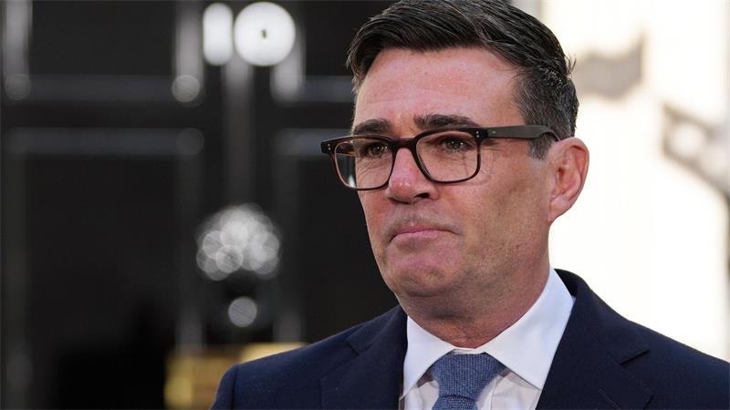 Hoffnungsträger einer Nation: Burnham ist britischer Premier Burnham verspricht, wieder mehr politische Macht in die britischen Regionen zu geben.