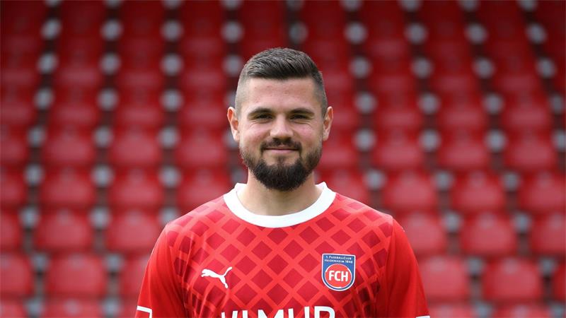 Nach Schüssen in Stade – Fußballprofi ruft zu Spenden auf Busch: „Kein Geld der Welt kann die Eltern ersetzen, aber es kann die Zukunft der Kinder wenigstens ein klein bisschen anders gestalten.“ (Archivbild)