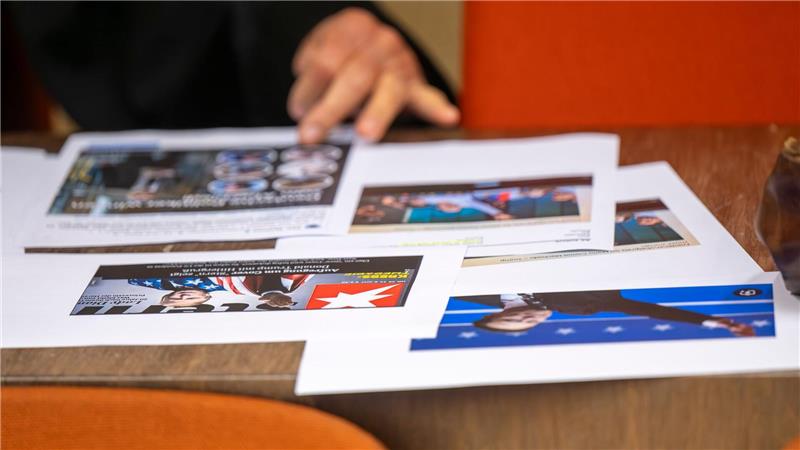 Wegen „Hitlergruß“-Collage: AfD-Politiker Bystron verurteilt Bystrons Verteidiger versuchte in dessen Abwesenheit, die Vorwürfe vor Gericht mit Hilfe anderer Abbildungen zu relativieren.