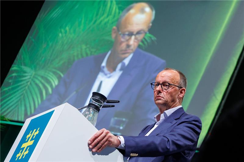 Merz: CDU mitverantwortlich für Entstehen der AfD CDU-Chef Friedrich Merz sieht auch seine Partei in der Verantwortung für das Entstehen der AfD.