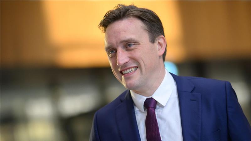 Streit um Milliarden: „Halbe Sachen“ oder „Zeitenwende“? CDU-Fraktionschef Lechner teilte in der Haushaltsdebatte gegen SPD und Grüne aus.