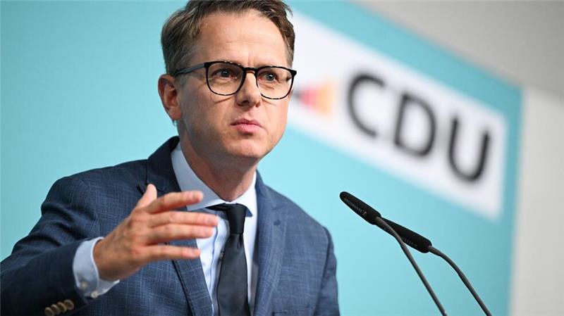CDU-Generalsekretär Linnemann will mehr Leistung.