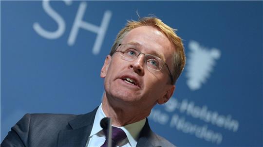 CDU-Ministerpräsident Daniel Günther will eine über den Bundesrat eine Zuckersteuer durchsetzen. (Archivbild)