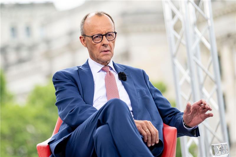 Merz betont gemeinsame Verantwortung mit Söder bei K-Frage CDU-Parteichef Friedrich Merz beim ARD-Sommerinterview im «Bericht aus Berlin».