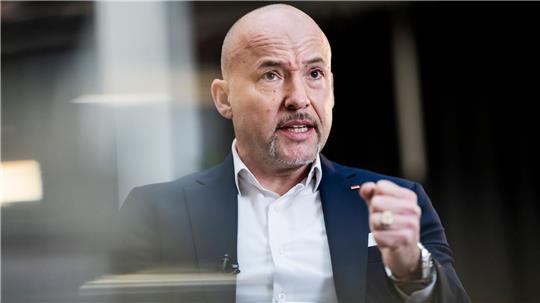 CSU-Landesgruppenchef Hoffmann hält die AfD für ein „Sicherheitsrisiko“.