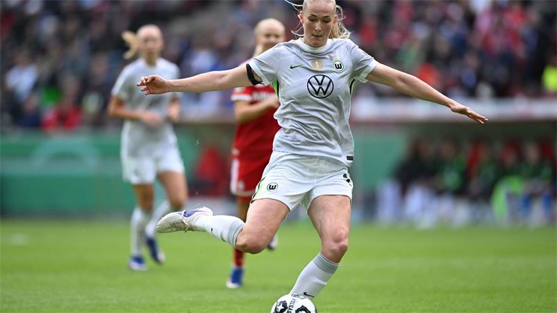 Wolfsburg will Bayern im Supercup „die Stirn bieten“ Camilla Küver und Wolfsburg fordern den FC Bayern. (Archivbild)