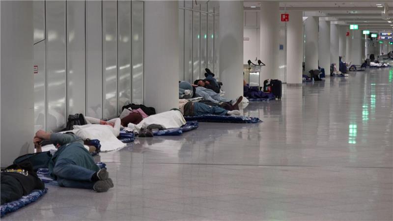 Campieren auf dem Flughafen - Airport München stoppt erneut den Betrieb wegen Drohnenalarm