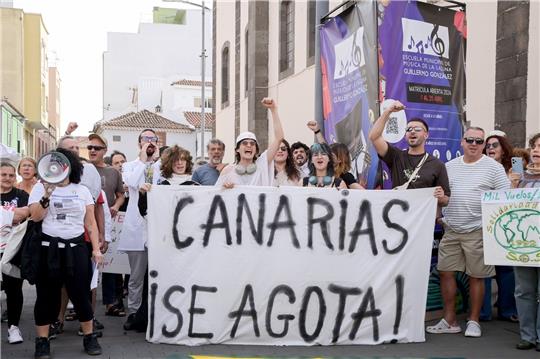 Canarias se agota - die Kanaren haben genug.