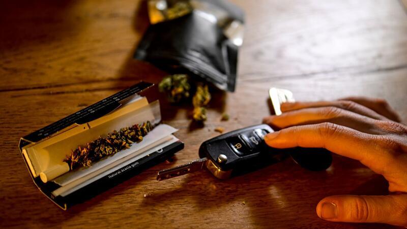 Bundesrat billigt Cannabis-Grenzwert am Steuer Cannabis am Steuer kann künftig teuer werden.