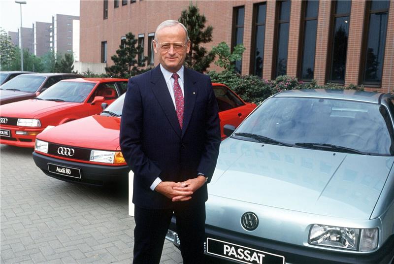 Carl Horst Hahn, damaliger Vorstandsvorsitzender der Volkswagen AG.