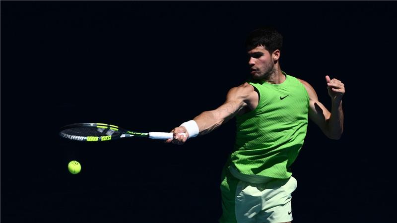 Carlos Alcaraz steht in Melbourne im Achtelfinale.