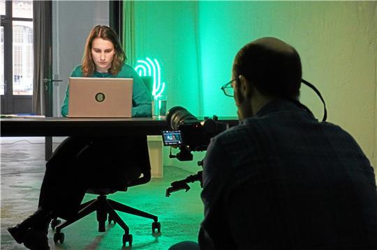 Caterina Klaeden tritt bei „Die Spur“ als investigative Datenjournalistin auf. Die Reportage wird heute um 23.05 Uhr im ZDF ausgestrahlt. Foto: Svenja Haas