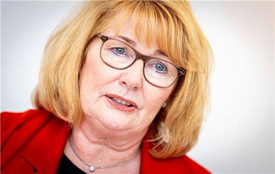 Cathrin Burs, Präsidentin der Apothekerkammer Niedersachsen, spricht in einem Interview mit der dpa.
