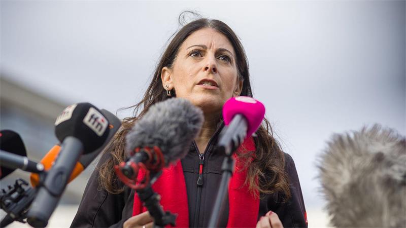 VW-Markenchef kündigt Tempo bei laufendem Sparprogramm an Cavallo: „Der Großteil unserer bisherigen Gewinnkraft ist futsch“.