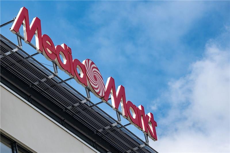 Ceconomy konnte Umsatz und Ergebnis steigern. Wesentliche Treiber waren Einsparungen in Marketing und Logistik, nachdem Media Markt und Saturn zunehmend gemeinsam geführt werden.