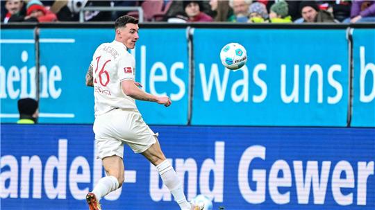 Cédric Zesiger bleibt bis 2029 beim FC Augsburg.