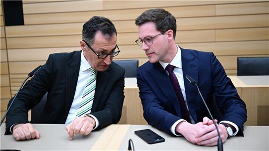 Cem Özdemir und Manuel Hagel wollen offizielle Gespräche über eine Regierungszusammenarbeit ihrer beiden Parteien führen. (Archivbild)