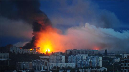 Charkiw liegt nahe der russischen Grenze und wird immer wieder beschossen. (Archivbild)