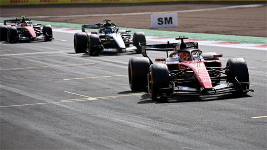 Charles Leclerc bleibt in Silverstone cool.
