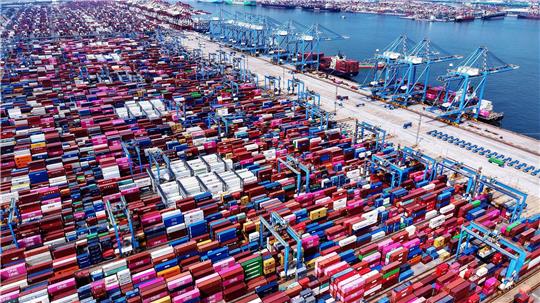 China exportiert in alle Welt - und immer stärker nach Deutschland.