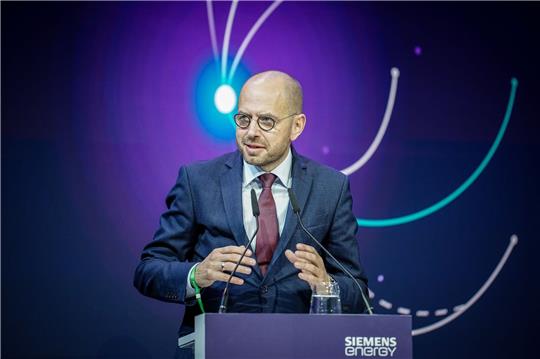 Christian Bruch, der Vorstandsvorsitzende von Siemens Energy, muss tiefrote Zahlen erklären.